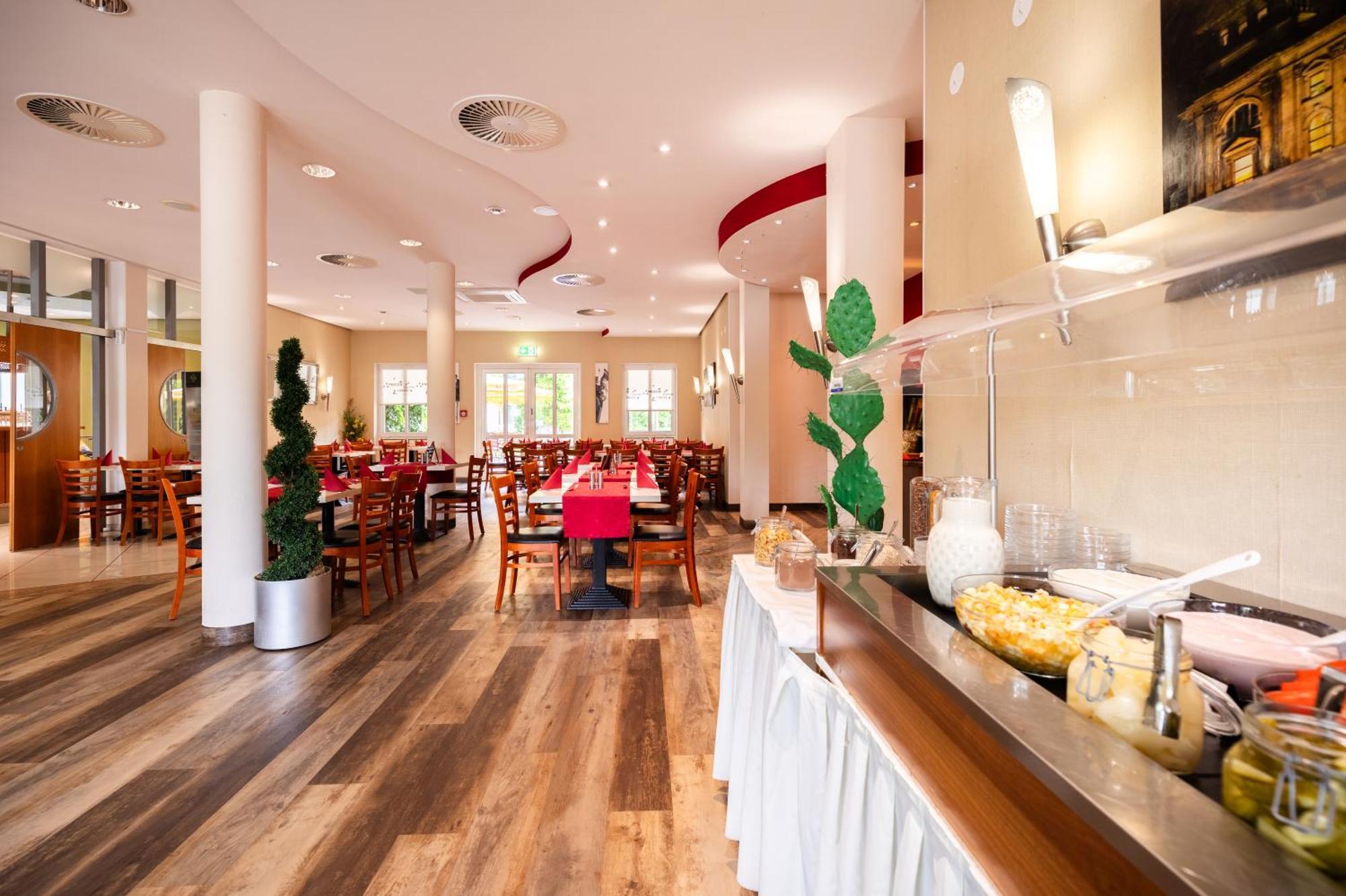 Garner Hotel Cottbus Sued By Ihg Luaran gambar