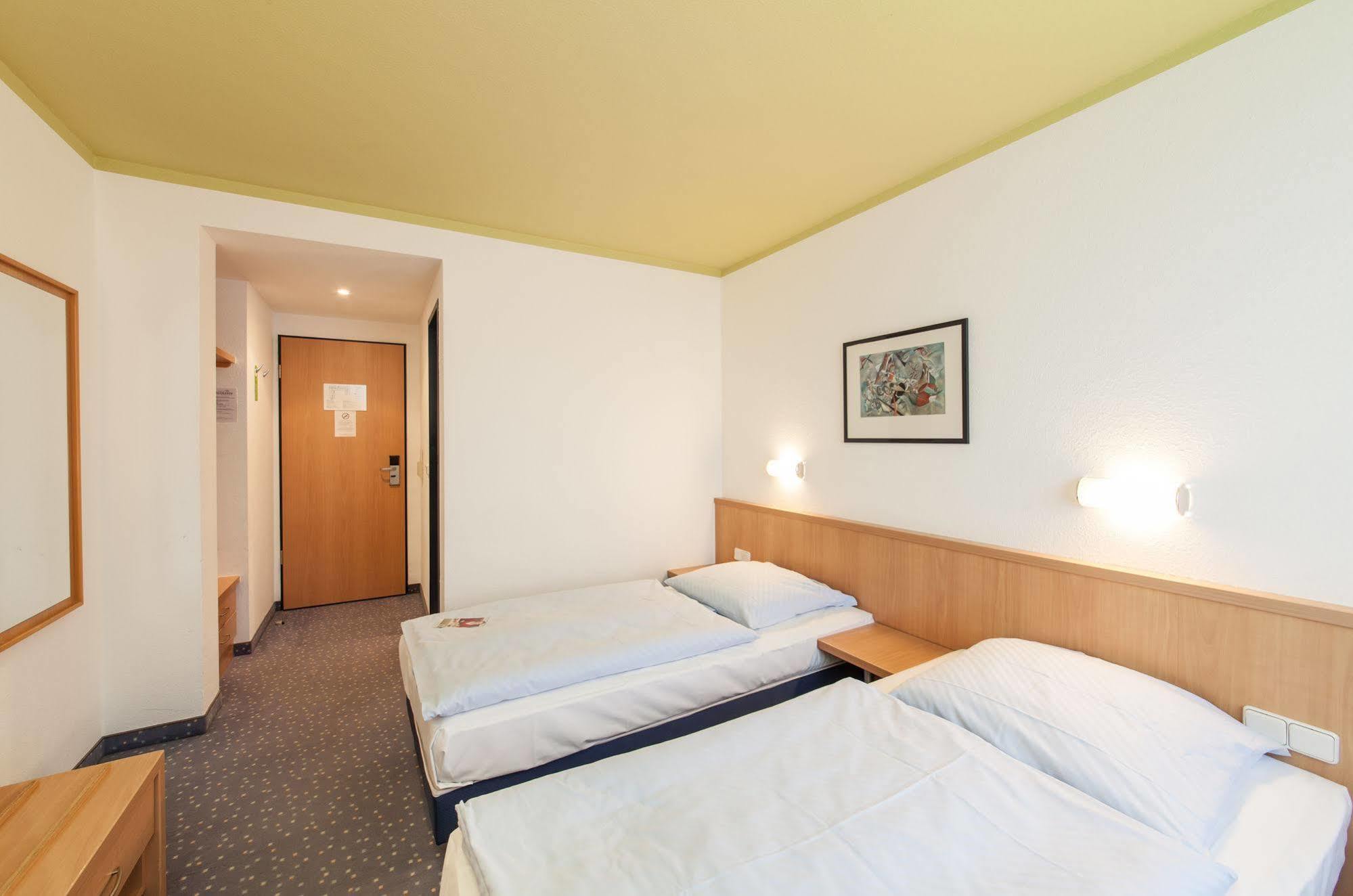 Garner Hotel Cottbus Sued By Ihg Luaran gambar